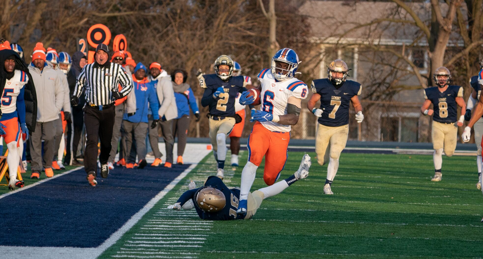 Class 6A football state semifinal: East St. Louis 32, Lemont 29